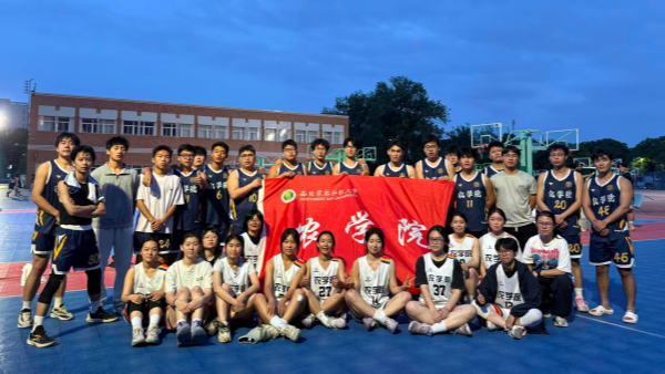 图为伟德bv1946男篮女篮合影_副本.png